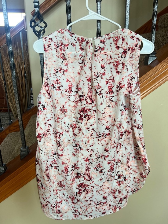 DKNY White Floral-Print Sleeveless Camisole with Pink Accents - Picture 6 of 6